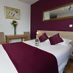 Blanche Montmartre מלון 2*