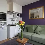 מלון Blanche Montmartre 2*