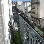 Blanche Montmartre מלון 2*