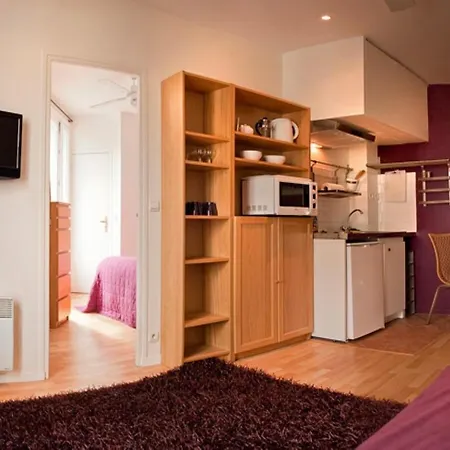 Hotel Blanche Montmartre 2*