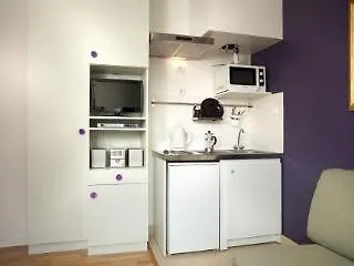 Hotel Blanche Montmartre 2*