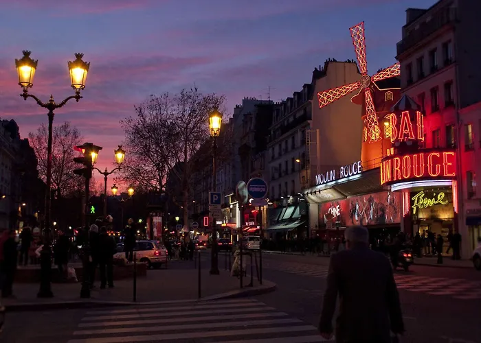 Blanche Montmartre Hotel Paris